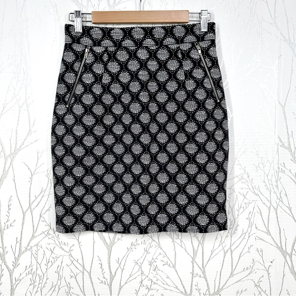 H&M Size 8 Blue And Cream Ivory Tweed Skirt